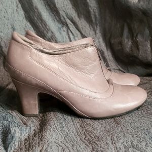 Clark's Artisan leather booties, sz 9